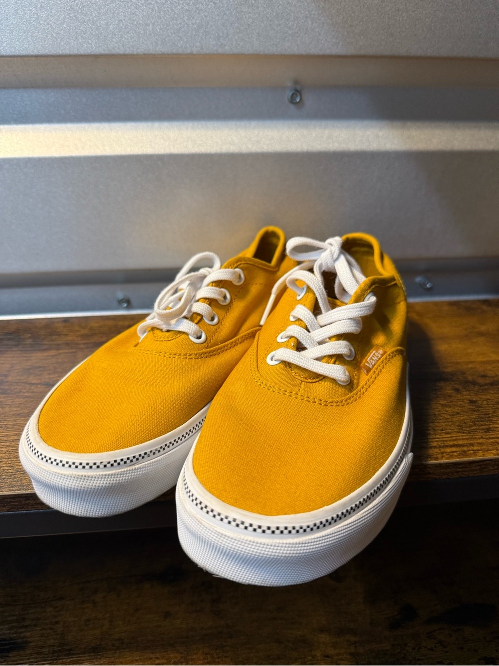 VANS Doheny Decon Womens Size 6.5 Athletic Golden Yellow Shoes Canvas Sneakers